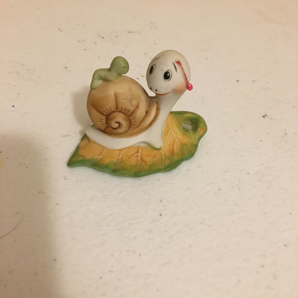 Homco Snail figurine